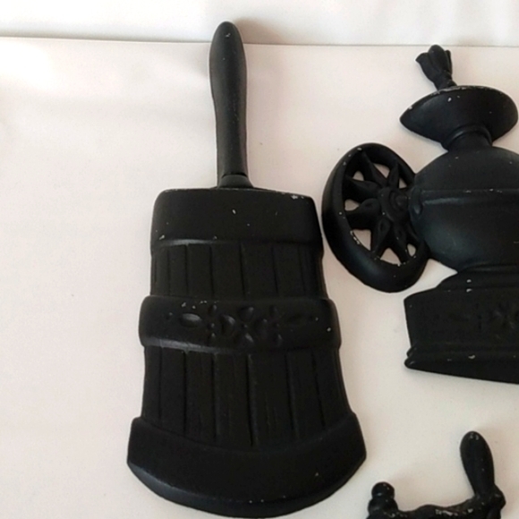 Midwest cast metal Vintage kitchen wall decor plaques - Picture 7 of 14